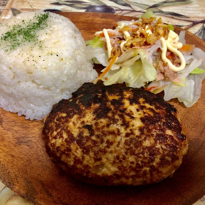 鉄板焼きで美味♪おから入りジューシーハンバーグ